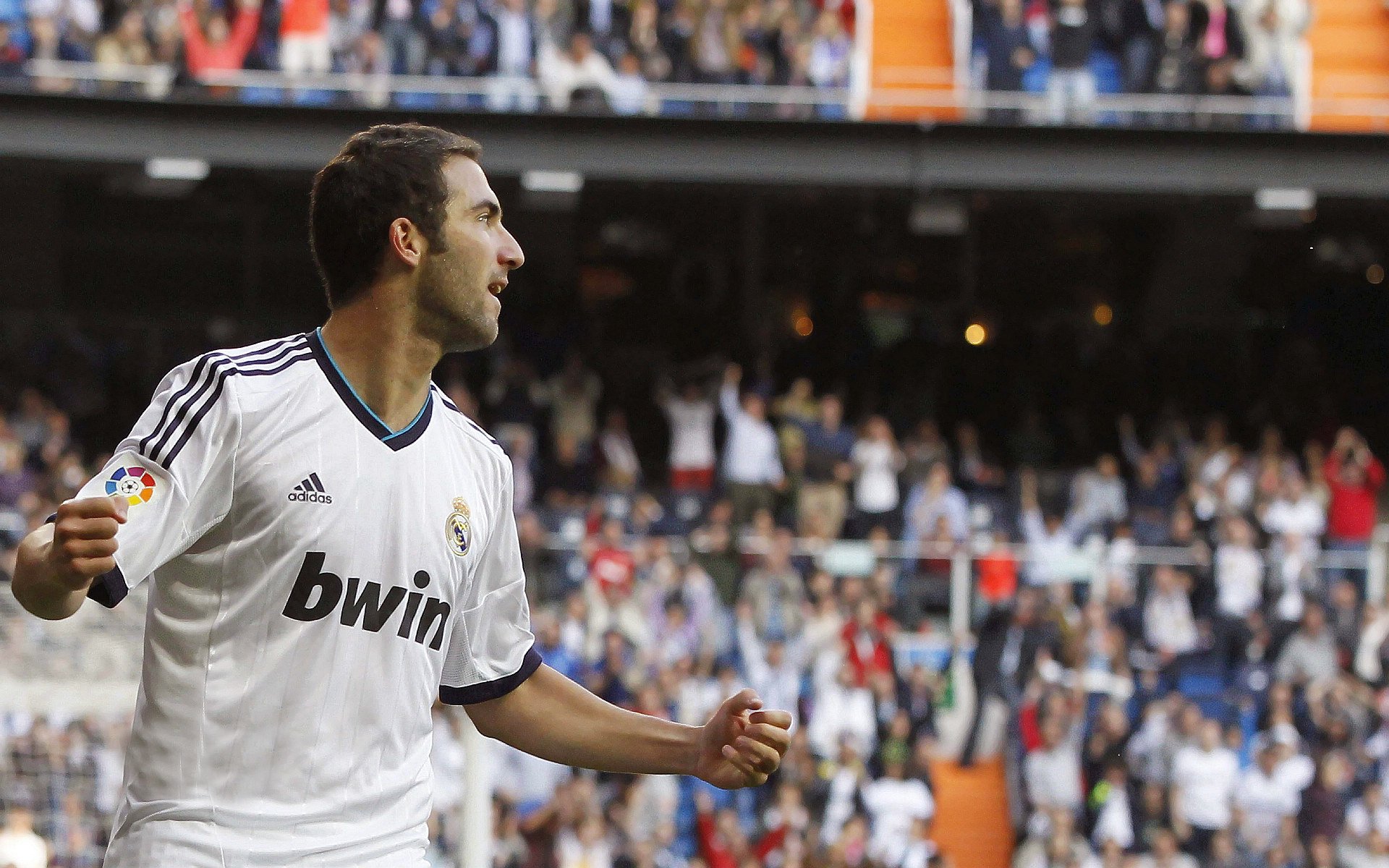 米切尔统治攻防两端，热火力克马刺诠释何为全场最佳无争议